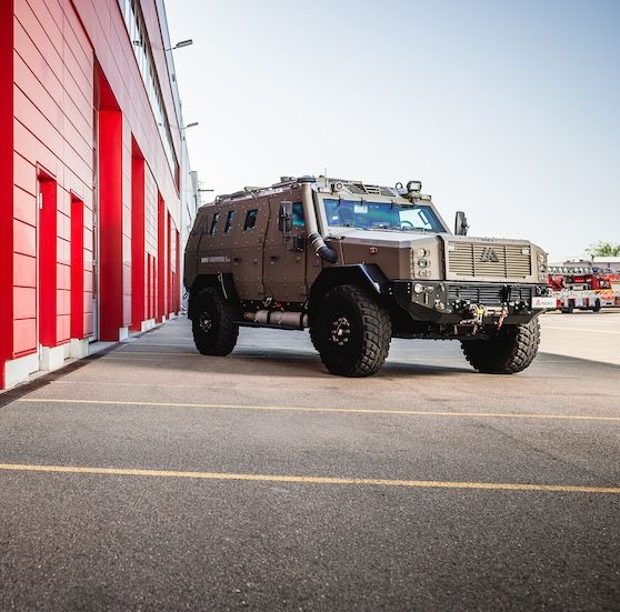 Innovation Initiative for Defense & Security: Magirus develops Mobile Antenna Mast Systems